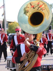 Tuba player at the Melody-Roundup parade.